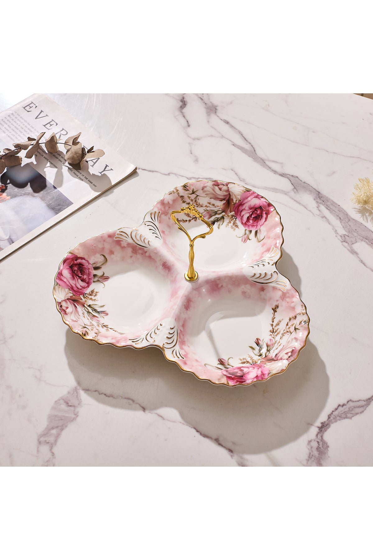 Platou compartimentat 3 secțiuni porțelan, model floral vintage, mâner auriu