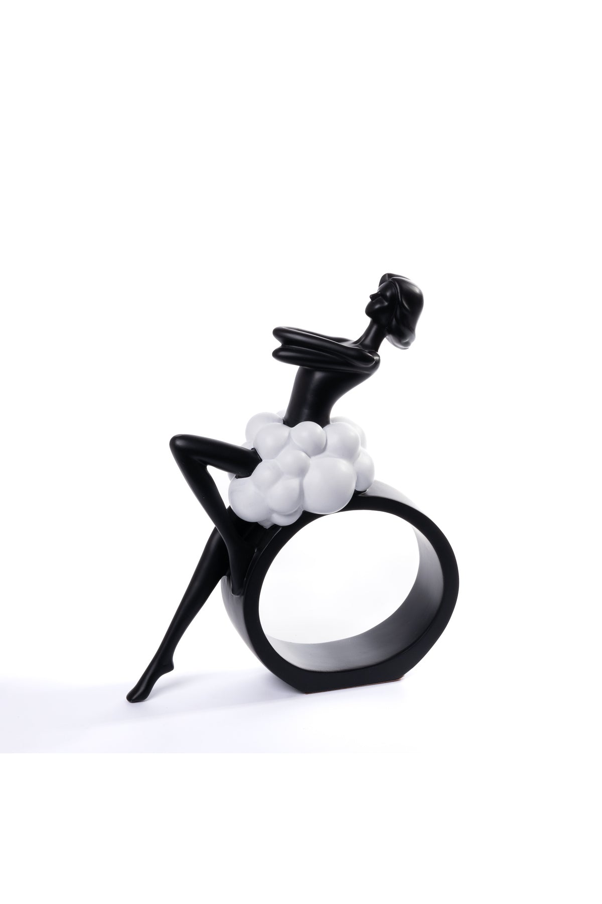 „fustă de nor” – Statuetă modernă din rășină – 27 cm