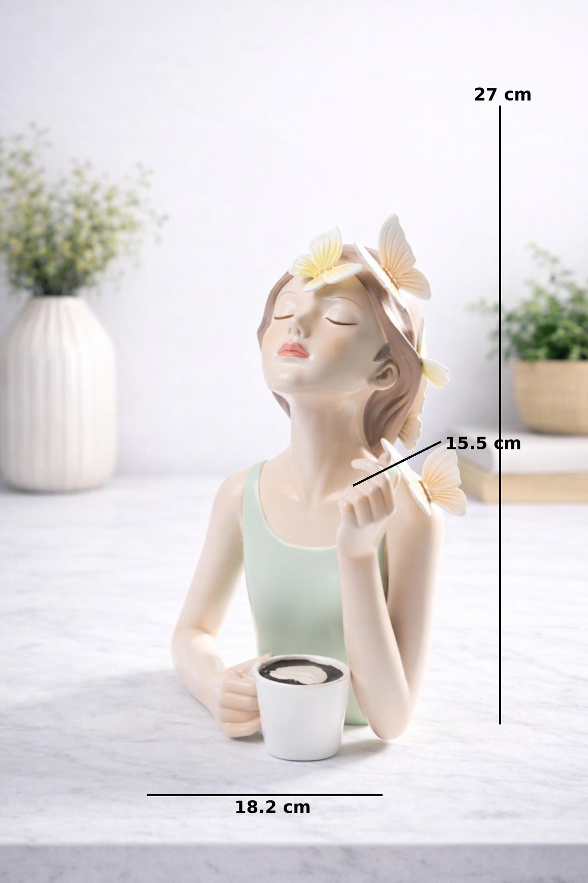 Statuetă decorativă femeie cu fluturi și ceașcă, 27 cm